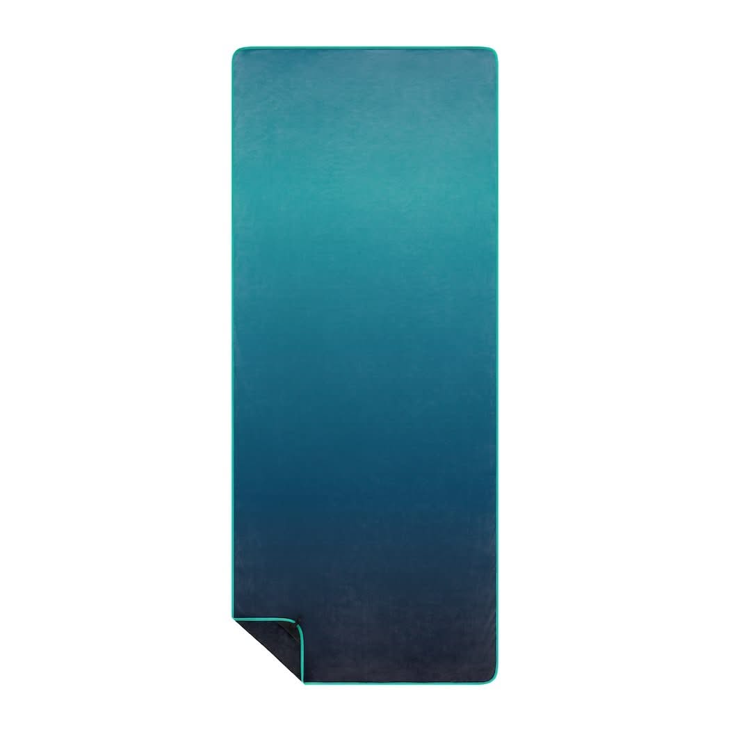 Rumpl Everywhere Towel - Ocean Fade Everywhere Towel