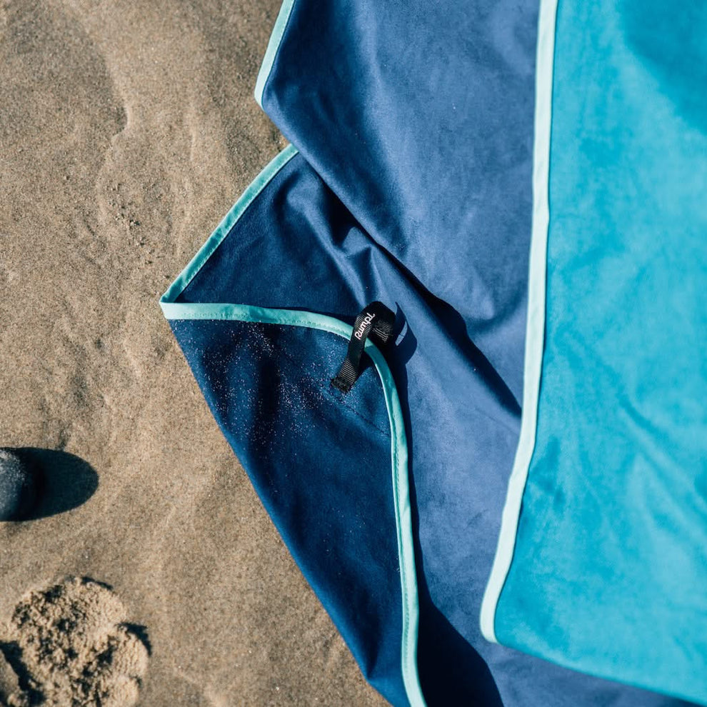 Rumpl Everywhere Towel - Ocean Fade Everywhere Towel